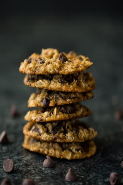 A stack of 6 chocolate chip cookies.